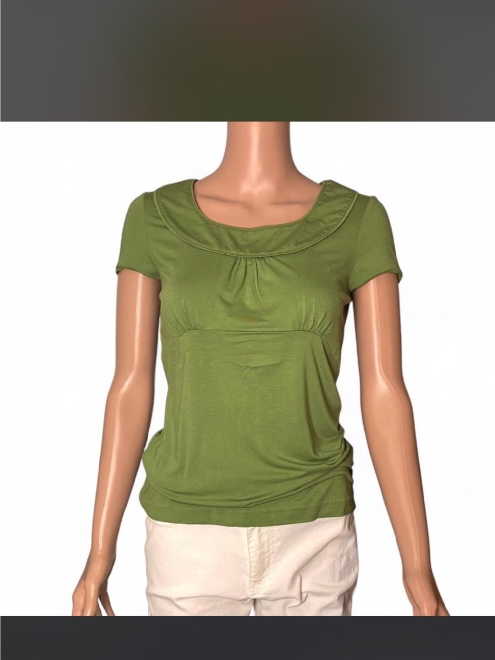 BANANA REPUBLIC- Women's top- Size: S.
